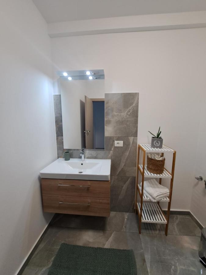 Velvet Premium Apartments Băile Felix Εξωτερικό φωτογραφία